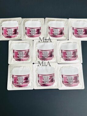 Sisley Paris Black Rose Skin Infusion Cream Sample 10pcs (Value $208)